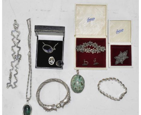 A good collection of costume jewellery including modern silver choker necklace 44g, modern silver bracelet 22g, silver and ma