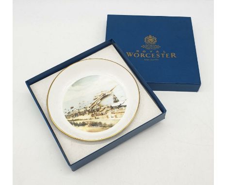 Vintage Royal Worcester bone china plate of Southern Pier, 11cm diameter 