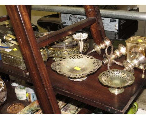 ONE SHELF OF SILVER-PLATED AND OTHER METAL WARE INCLUDING CUTLERY, SERVING TRAY AND MANTLE CLOCK