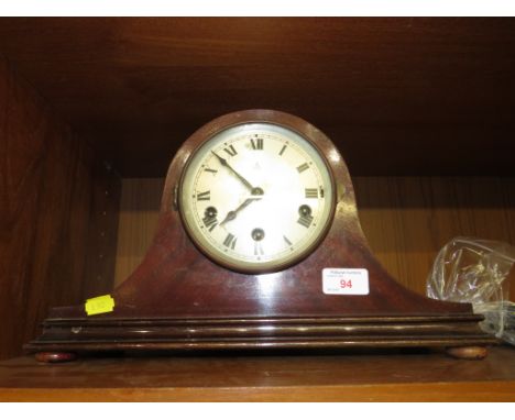 MAHOGANY CASED CHIMING NAPOLEON MANTLE CLOCK TOGETHER WITH ASSORTED CLOCK WINDING KEYS