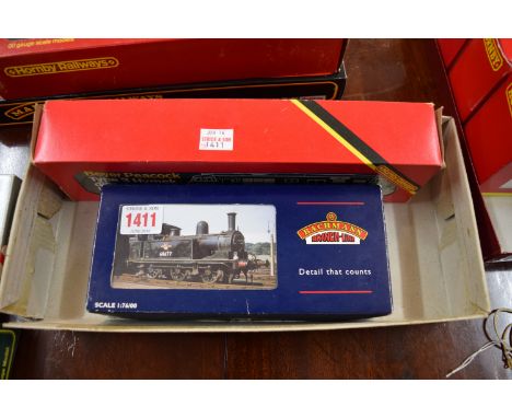 A Bachmann OO gauge J72 Tank LNER engine, black lined, boxed; together with a Hornby Beyer Peacock Diesel Hydraulic Locomotiv