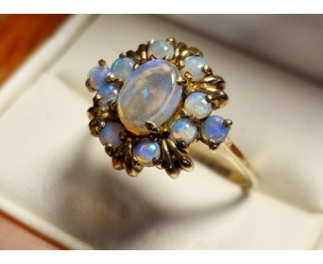 9ct Gold &amp; Opal Cluster Ring, size R &amp; 4.3g
