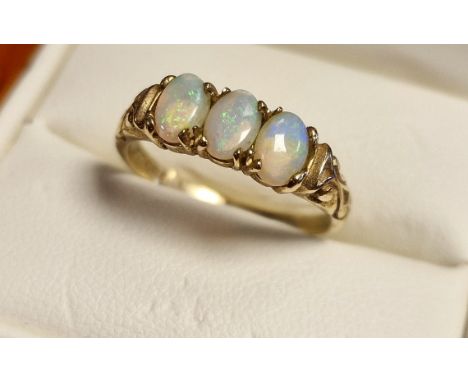 9ct Gold &amp; Opal Trilogy Ring, size N+0.5 &amp; 2.3g