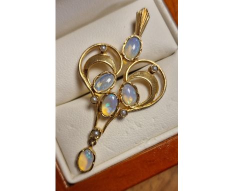 9ct Gold &amp; Opal Pendant, 3.85g