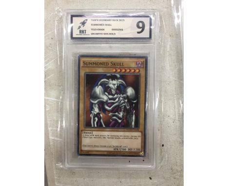 A YU-GI-OH GRADED 9/10 'SUMMONED SKULL' TRADING CARD 