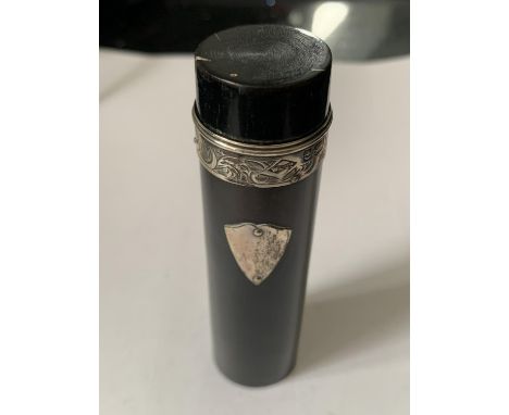 AN EBONY POT WITH HALLMARKED BIRMINGHAM 1901 SILVER MOUNTS 10 CM TALL 