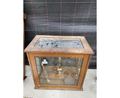 A CASED SET OF PHILLIP HARRIS LTD, BIRMINGHAM WEIGHING SCALES 