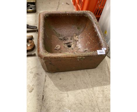 A VINTAGE TREACLE GLAZE STONE TROUGH 