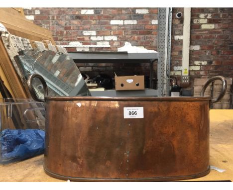 A LARGE COPPER PLANTER/POT 