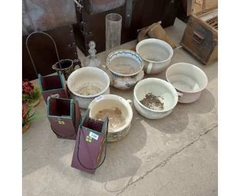 AN ASSORTMENT OF ITEMS TO INCLUDE CERAMIC BED PANS AND A GLASS DECANTOR ETC 