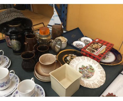 A LARGE MIXED LOT TO INCLUDE A VINTAGE PIFCO LAMP, ROYAL WORCESTER BOXED PIN DISHES, CUPS, SAUCERS, PLATES, VASES, ETC 