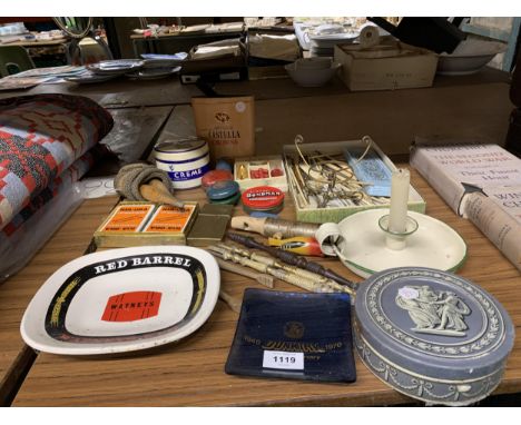A MIXED LOT OF VINTAGE ITEMS, ENAMEL CHAMBER STICK, NIVEA CERAMIC LIDDED POT AND VARIOUS ADVERTISING ETC 