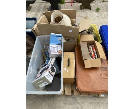 AN ASSORTMENT OF HOUSEHOLD CLEARANCE ITEMS TO INCLUDE GLASS WARE AND TOOLS ETC 