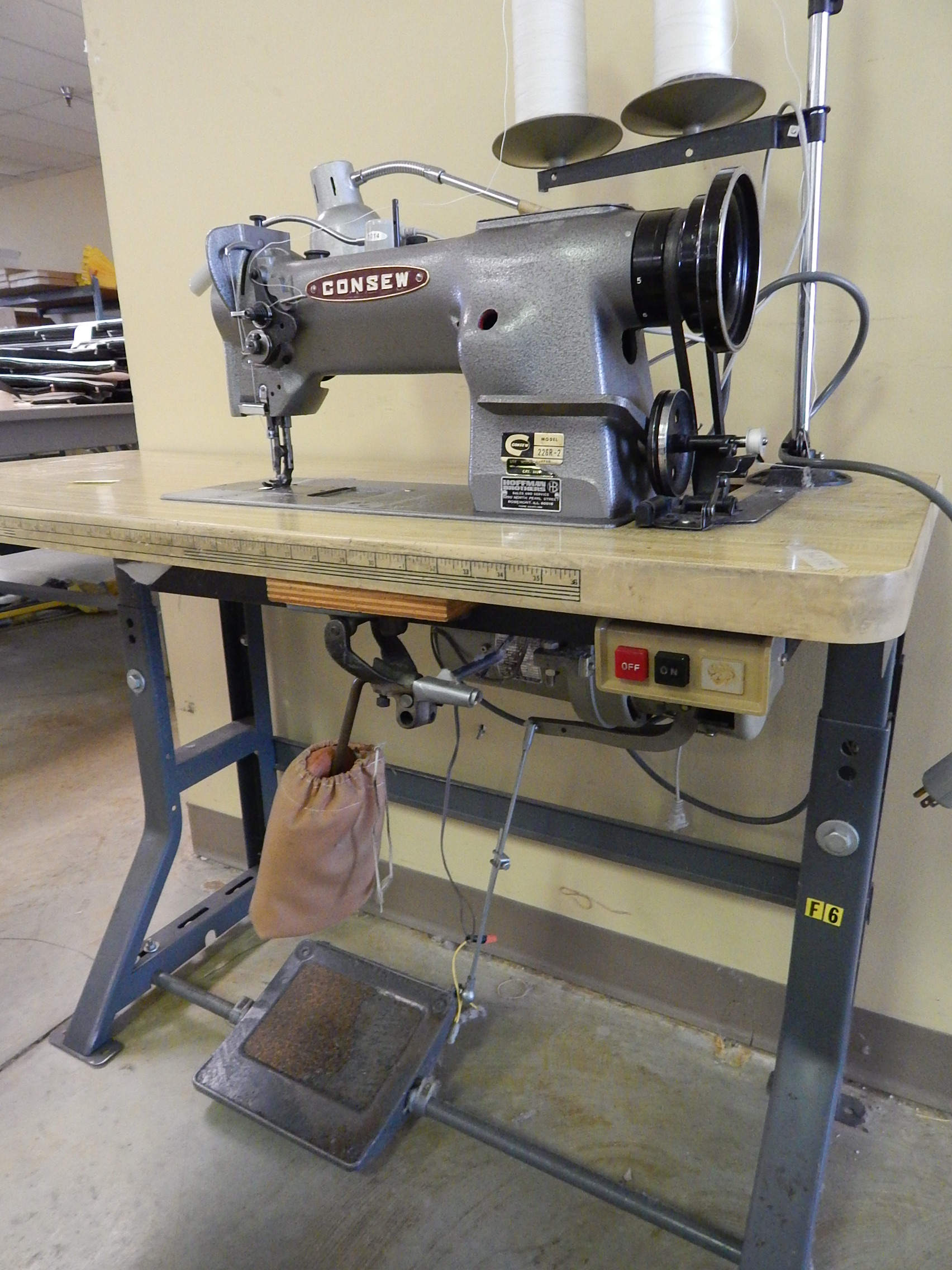 Consew Model 226R2 Sewing Machine