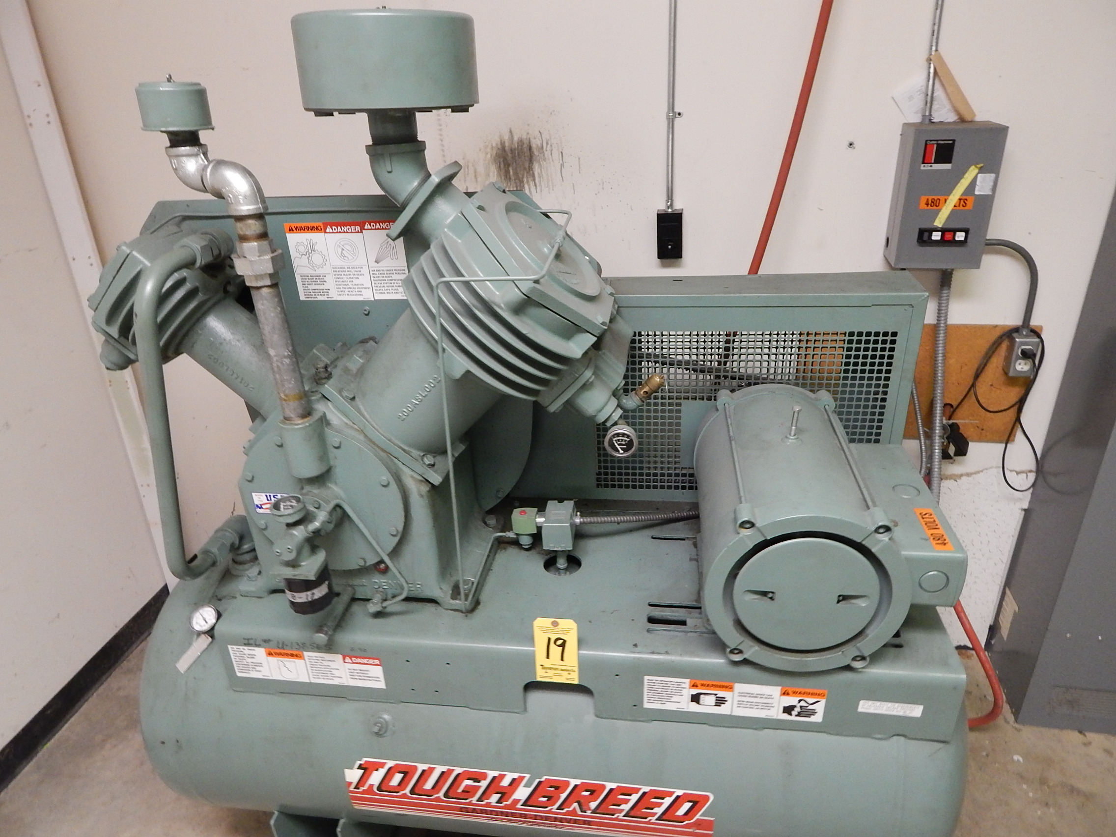 GardnerDenver "Tough Breed" 15 HP, 2Stage Tank Mounted Air Compressor