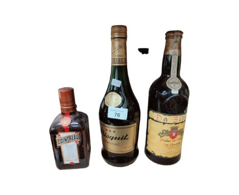 SHELF LOT OF VARIOUS ALCOHOL