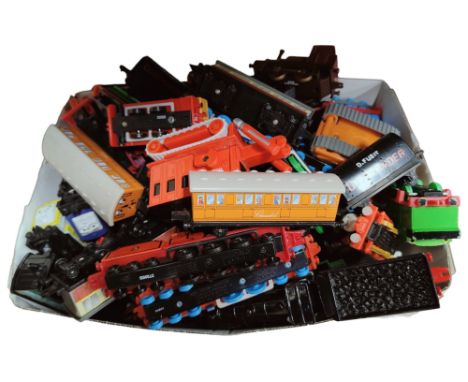 GOOD QUANTITY OF THOMAS THE TANK ENGINE TOYS ETC 