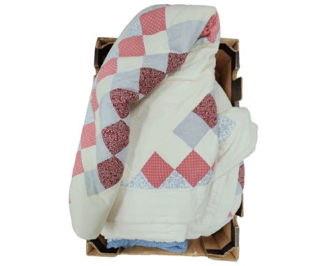 2 VINTAGE PATCHWORK QUILTS 