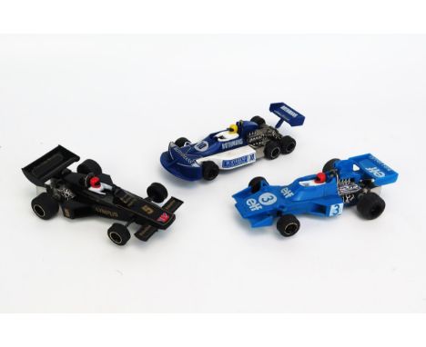 Scalextric mid 70's F1 Set with March 771 (repait to wing), Lotus Special and Tyrrell Cars 
