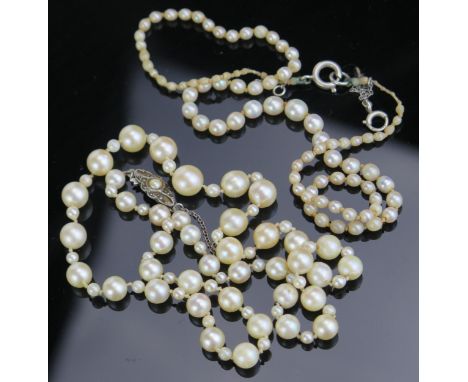 Two untested Pearl Necklaces 