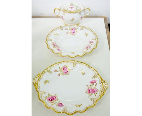 A ROYAL CROWN DERBY ROYAL PINXTON ROSES PATTERN SUCRIER AND COVER, TWO HANDLED PLATE AND SOUP PLATE, THE LAST 22CM D, PRINTED