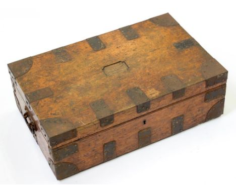 A VICTORIAN IRON BOUND OAK CHEST, THE INTERIOR FITTED FOR A TEA OR COFFEE SERVICE, 55.5CM W 