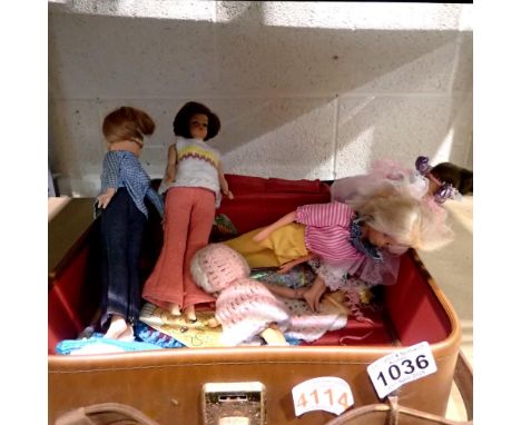 Vanity case of 1970s dolls and clothing. Not available for in-house P&amp;P 