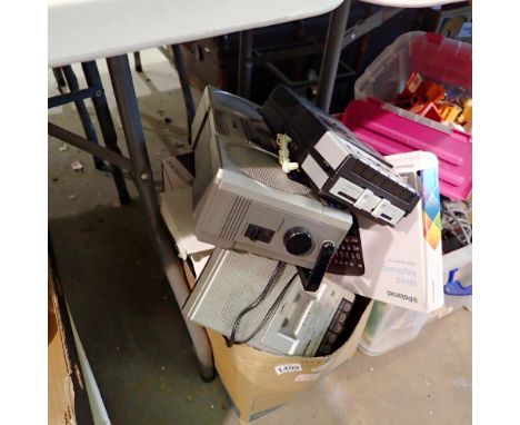 Mixed electricals to include radios, keyboard, iron and extension cable. Not available for in-house P&amp;P