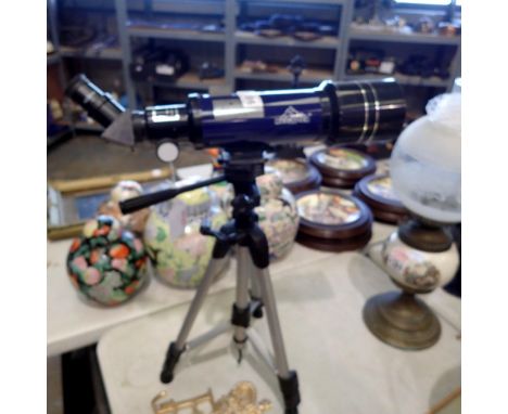 Maxlapter telescope, fx400, dx70, model 40070 with tripod. Not available for in-house P&amp;P