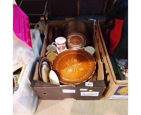 Box of mixed collectable including a clock and barometer. Not available for in-house P&amp;P 