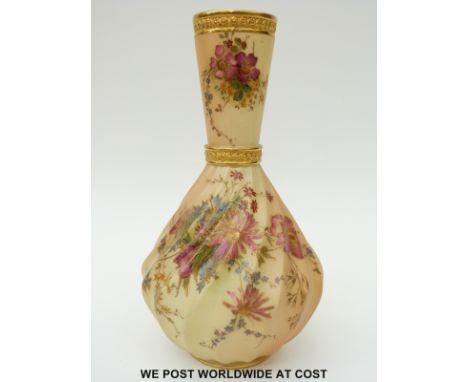 Royal Worcester blush ivory wrythen moulded pedestal vase decorated with flowers, with puce mark and 1452 to base (18cm tall)