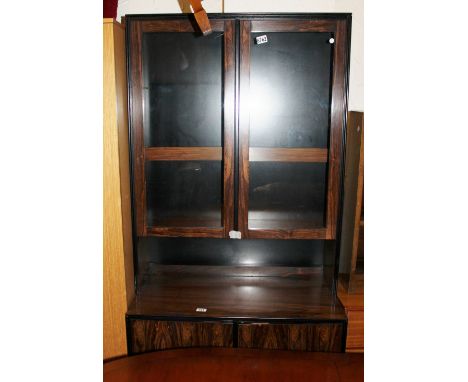 Retro Danish rosewood display cabinet with shelves &amp; light, 85 x 180cm