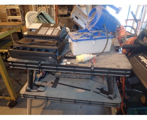 Folding adjustable plastic and aluminium work bench, Curtis Dyna-fog electric mister plus a Casio tilllus a Casio till