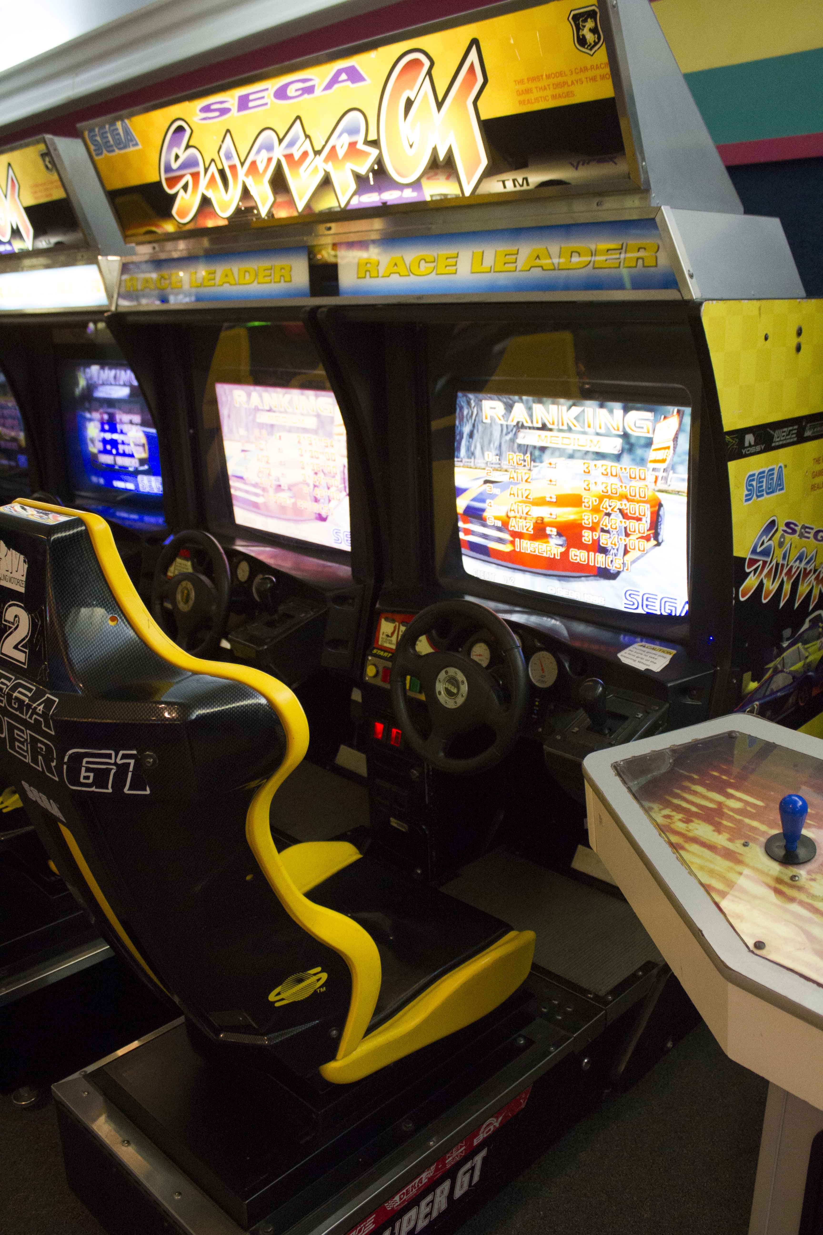 SEGA SUPER GT TWIN RACING ARCADE GAME