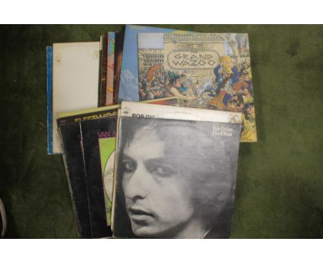 A QUANTITY OF RECORDS TO INCLUDE BOB DYLAN, VAN MORRISON, LOU REED, QUINTESSENCE, SANTANA, ETC (APPROX 20) 