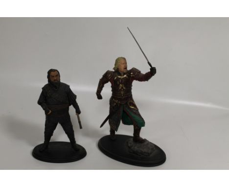 TWO BOXED SLIDESHOW WETA COLLECTIBLES LORD OF THE RINGS, RETURN OF THE KING POLYSTONE STATUES "PETER JACKSON AS A CORSAIR" AN