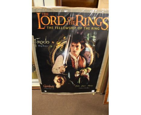 A LARGE QUANTITY OF LORD OF THE RINGS -THE FELLOWSHIP OF THE RING POSTERS (APPROXIMATELY 50)