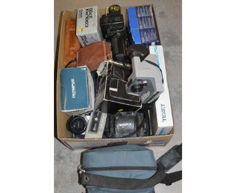 A box of vintage cameras, makers to include: Olympus; Polaroid; Canon; Nikon; Minolta; and Yashica.