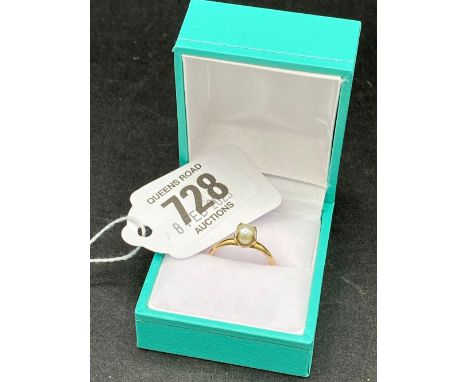 YELLOW METAL PEARL RING