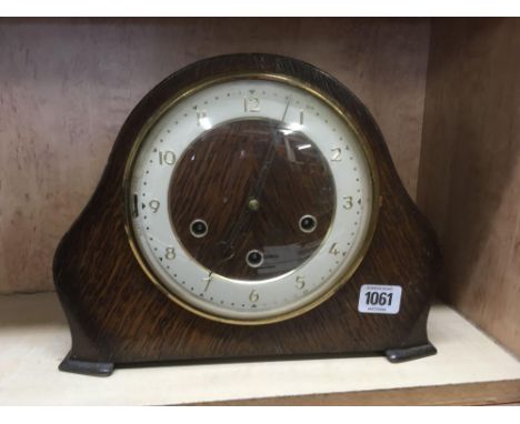 OAK CASED MANTLE CLOCK WITH WESTMINSTER CHIME