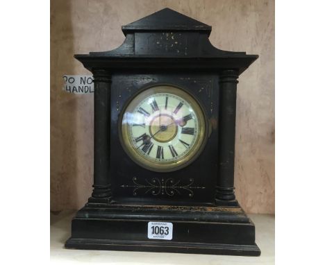 VINTAGE WOOD FRAMED MANTEL CLOCK