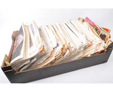A large collection of vintage 20th Century British newspapers and supplements spanning 1943-2022. Covering world events to in