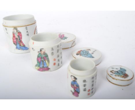 Early 20th Century Asian oriental Japanese porcelain hand painted graduating pots with lids (AF). Having Japanese figures pai