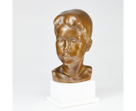 Rudolf Alexander Agricola1912 Moskau - 1990 Königstein im Taunus - Bildnis Horand von Heider - Bronze. Braun patiniert. Marmo