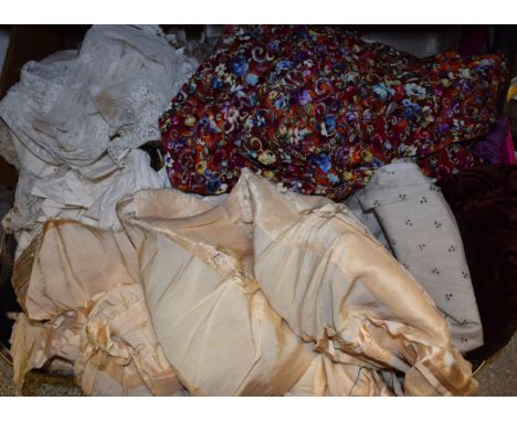 Textiles - a quantity of vintage and other fabric pieces, suitable for dolls dresses, to include silk, velvet, linen, etc.; a
