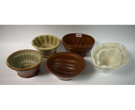 A ceramic Shelley armadillo jelly mould, 25.5cm long; others, stoneware including pineapple, quail, etc (5)