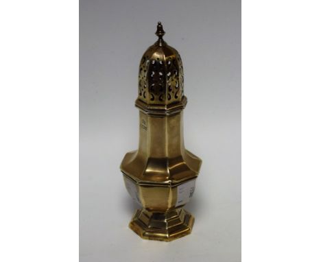 A George V silver octagonal baluster sugar caster, knop finial, Birmingham 1912, 16.5cm high