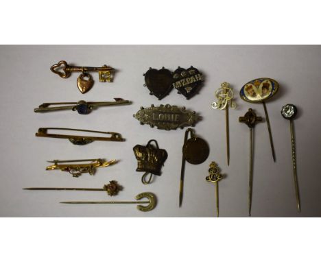 Jewellery - a Victorian 9ct gold key and padlock brooch, Birmingham 1899;  others, unmarked, Silver Mizpah, Louie, bases meta