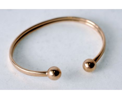 9CT GOLD TORQUE BANGLE, Birmingham, 8.3g