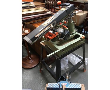 A DeWalt Power Shop DW 1251 bench saw 